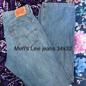 Men’s Levi jeans